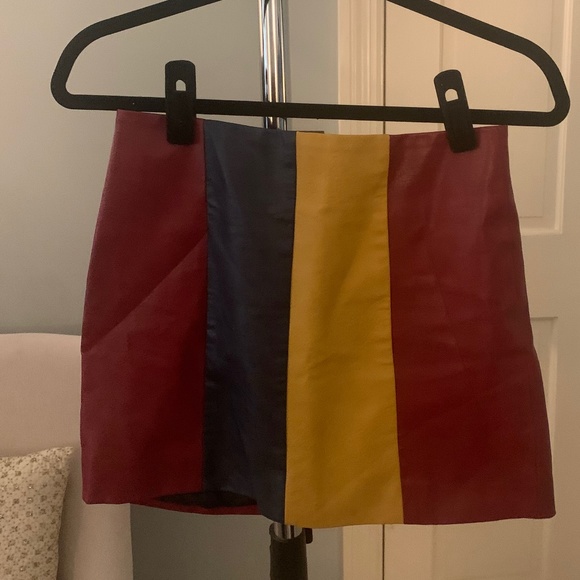 Wild Honey Dresses & Skirts - Skirt size small